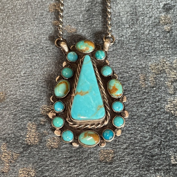 Jewelry - Gorgeous SS Kingman Turquoise Necklace Handcrafted by Donovan Skeets.